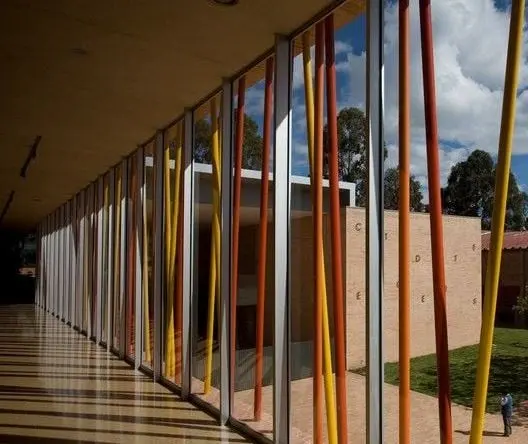 Reference example 1 of aluminium louvre façade — solar shading and screening