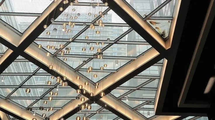 Reference example 1 of cable-supported skylight — tension-reinforced roof glazing
