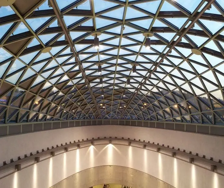 Reference example: a triangulated barrel vault skylight over a large hall