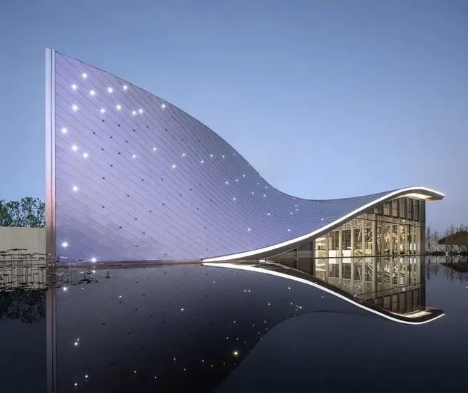 Reference example 8 of free-form structures — doubly curved steel and glass